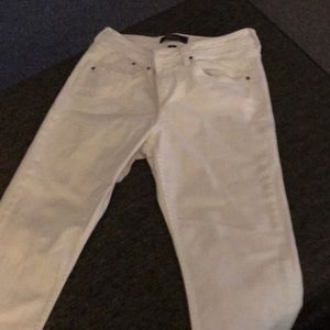 Tommy Bahama White Capri Jeans